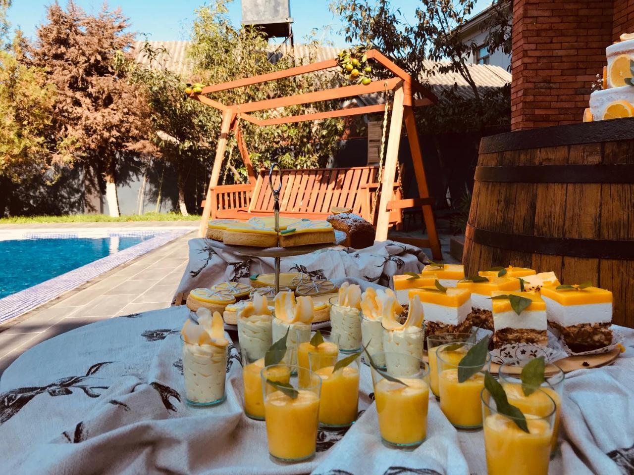 Citron Cottages Batumi Exterior foto